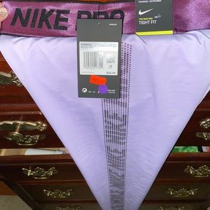 Nike Pro rubbing leggings